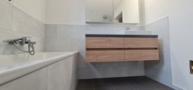 Waschtisch mit Möbelunterbau